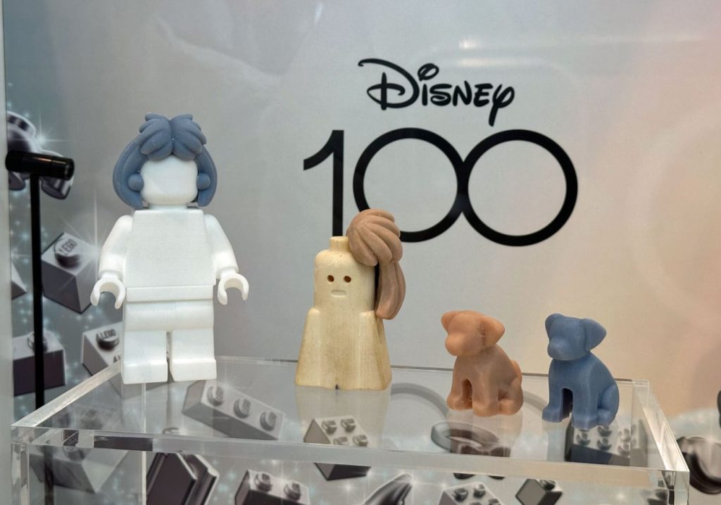 LEGO Disney 100: Jubiläums-Ausstellung im LEGO House