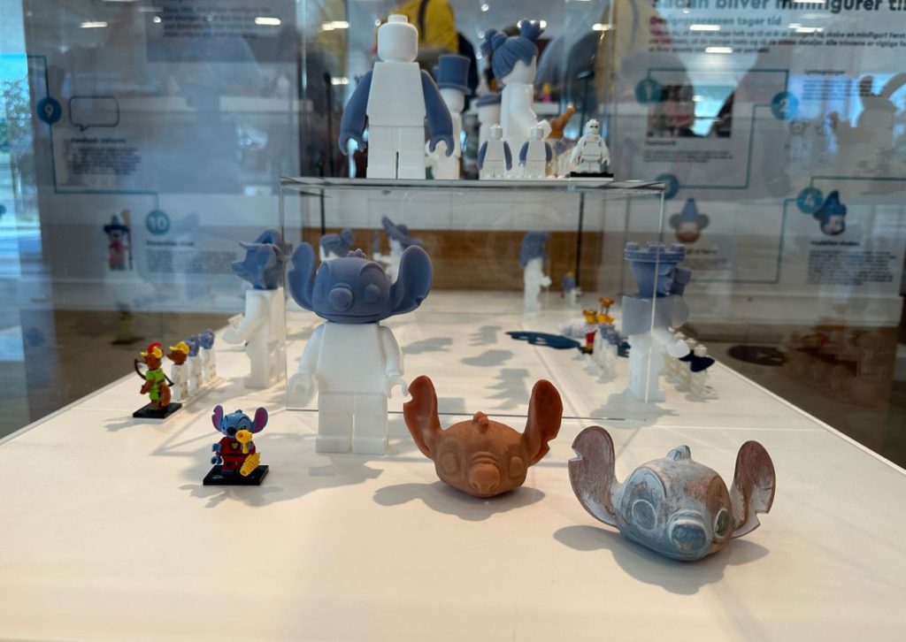 LEGO Disney 100: Jubiläums-Ausstellung im LEGO House