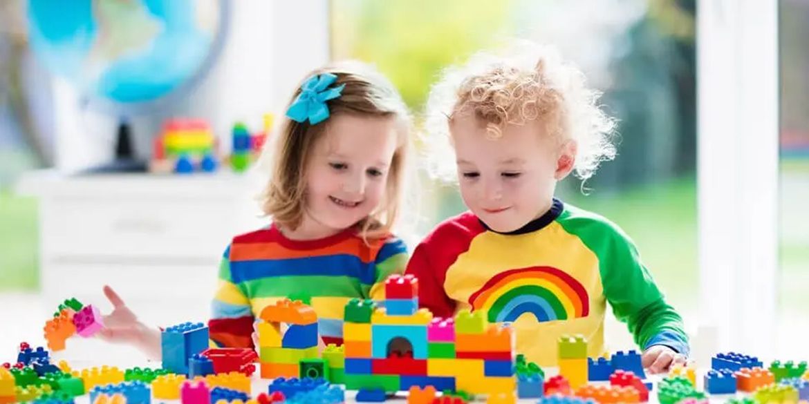 6 Gründe warum Kleinkinder mit Lego spielen sollten