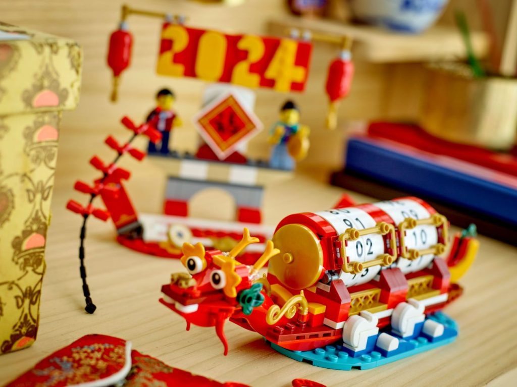 LEGO Chinese New Year 2024: Feiertagskalender & Mickey Mouse Brickheadz veröffentlicht