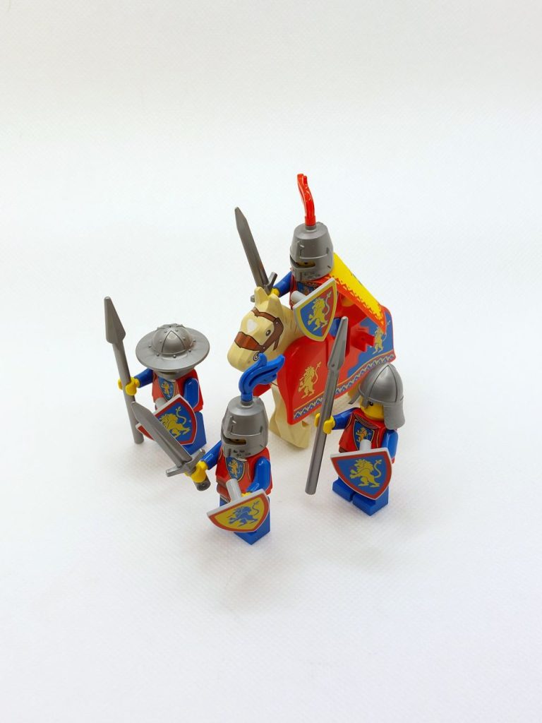 Zwerge, Trolle, Skelette und jede Menge Ritter