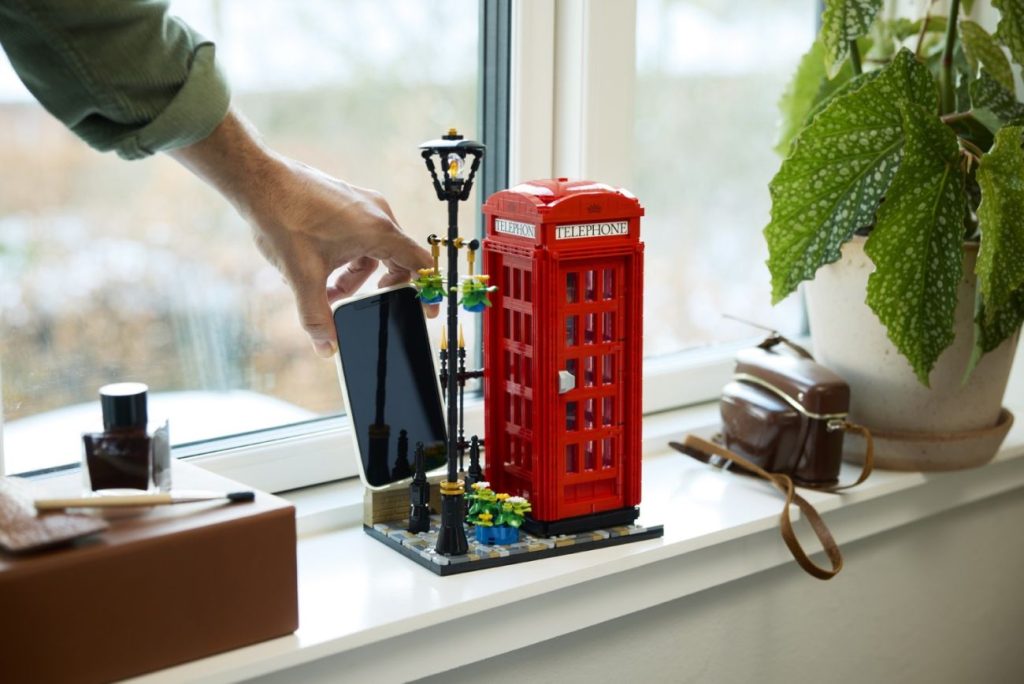 LEGO Ideas 21347 Red London Telephone Box offiziell vorgestellt!