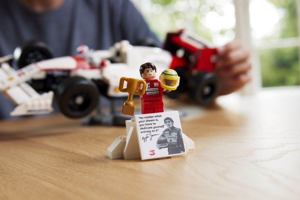 LEGO Icons 10330 McLaren F1 MP4/4 & Ayrton Senna veröffentlicht: Alle Bilder zum Set!