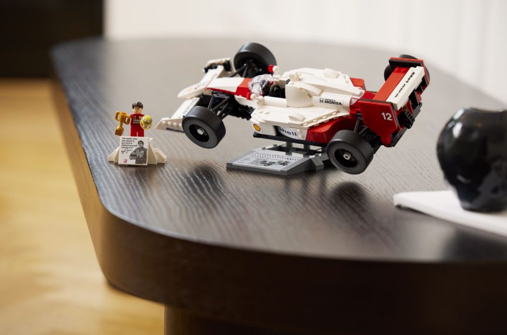 LEGO Icons 10330 McLaren F1 MP4/4 & Ayrton Senna veröffentlicht: Alle Bilder zum Set!