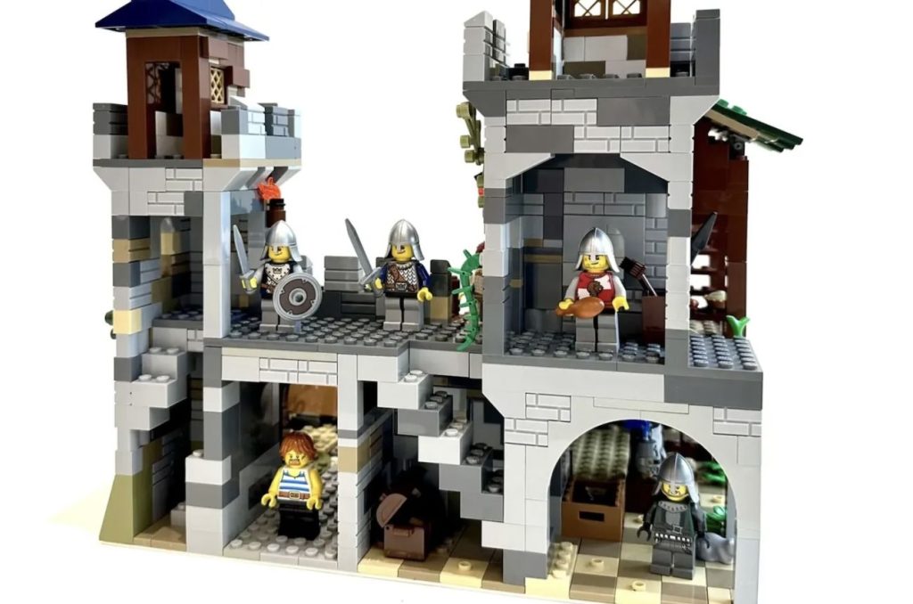 LEGO Ideas Medieval Inn by the Gatehouse