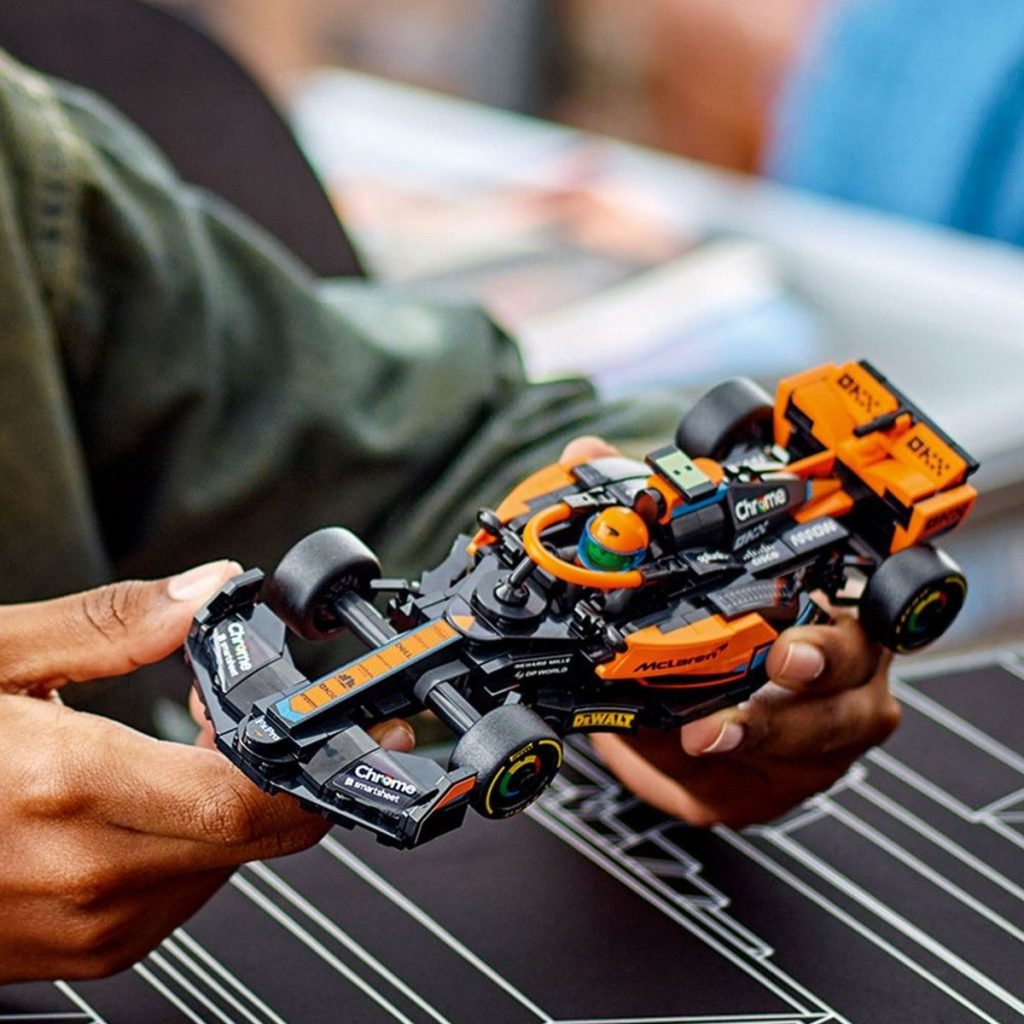 LEGO Speed Champions 76919 McLaren Formula 1 Car vorgestellt - Alle Bilder und Infos!