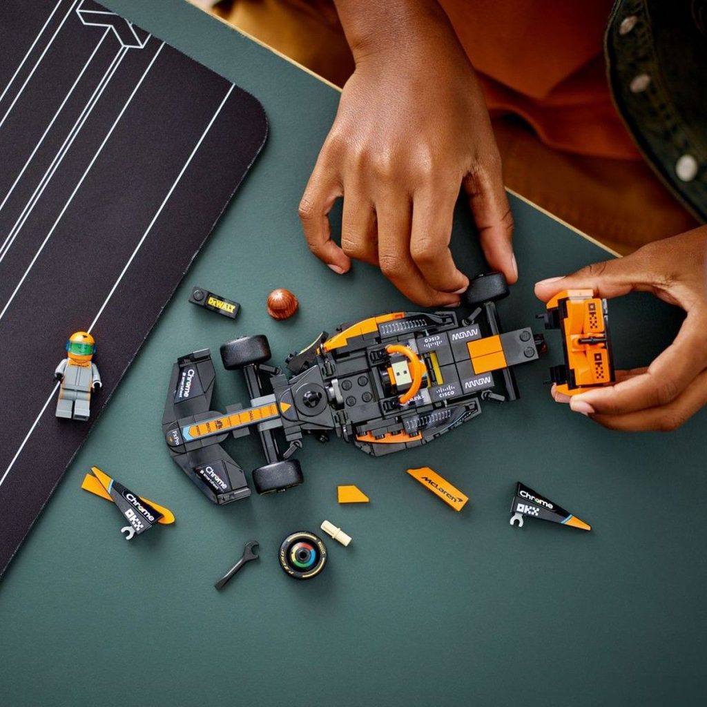 LEGO Speed Champions 76919 McLaren Formula 1 Car vorgestellt - Alle Bilder und Infos!