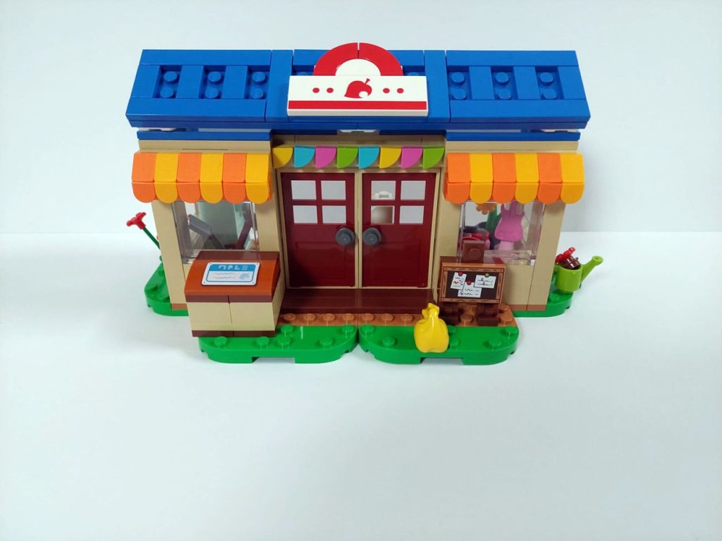 LEGO Animal Crossing 77050 Review: Nooks Laden und Sophies Haus