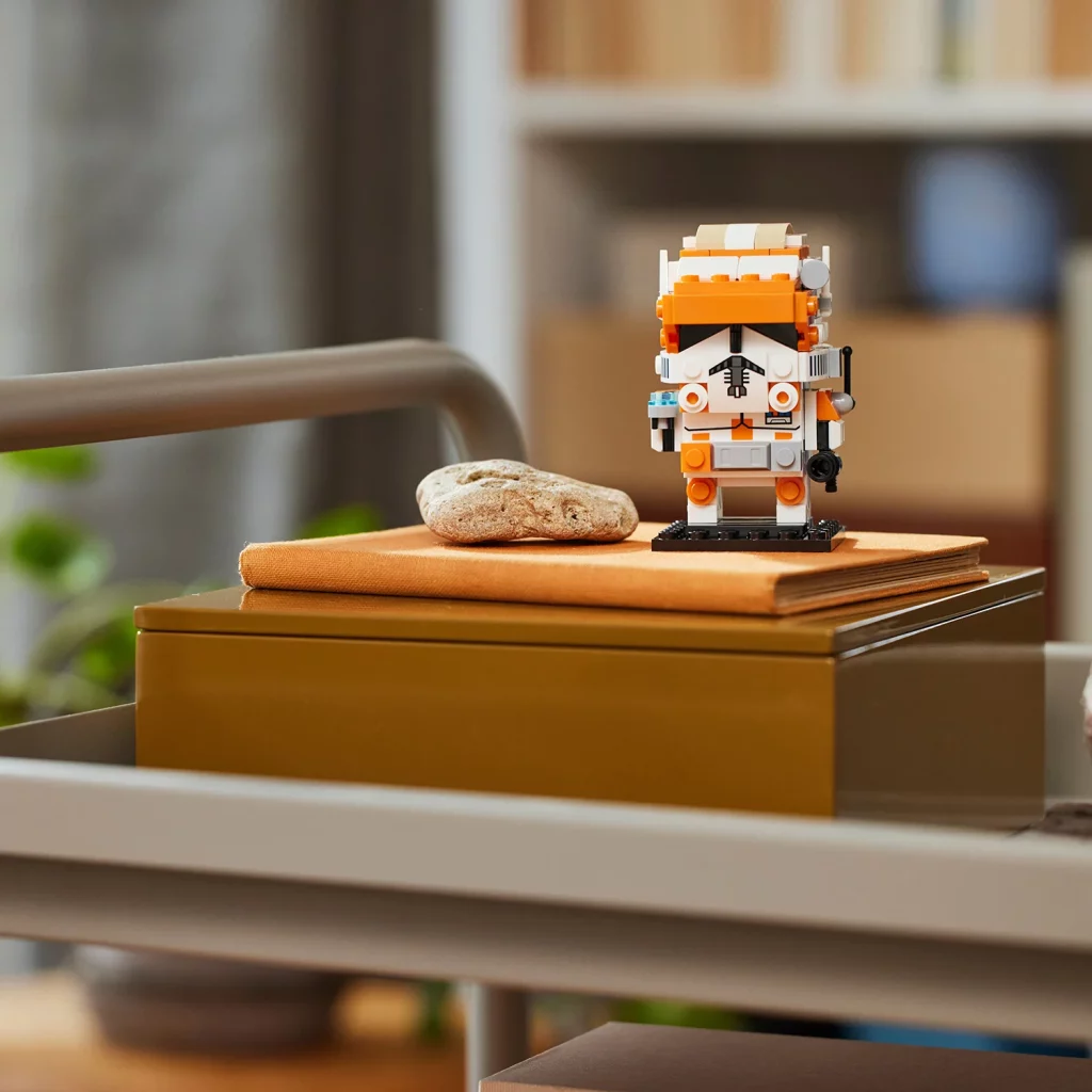 LEGO Star Wars: Erste Bilder zu Droideka, Mos Espa Podrace Diorama & Cody Brickheadz