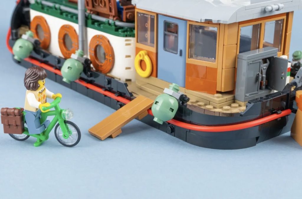 LEGO Ideas LEGO Canal Boothouse