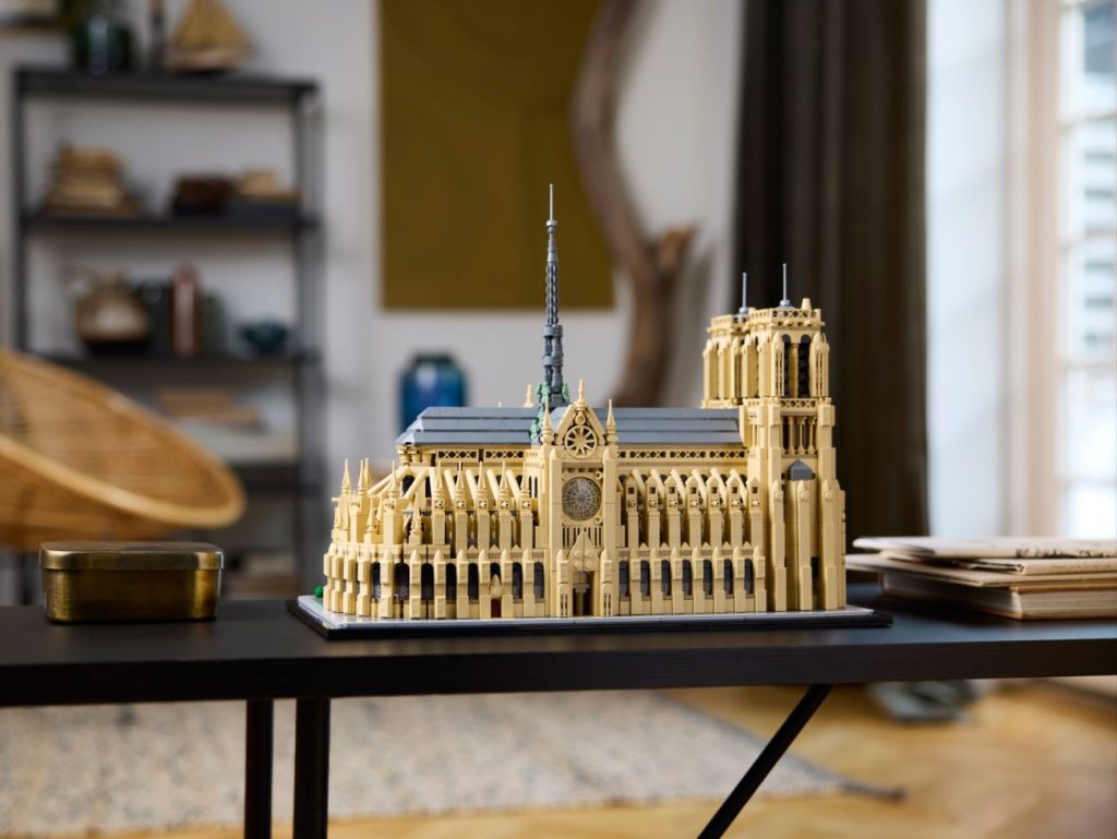 LEGO Architecture 21061 Notre-Dame de Paris offiziell vorgestellt!