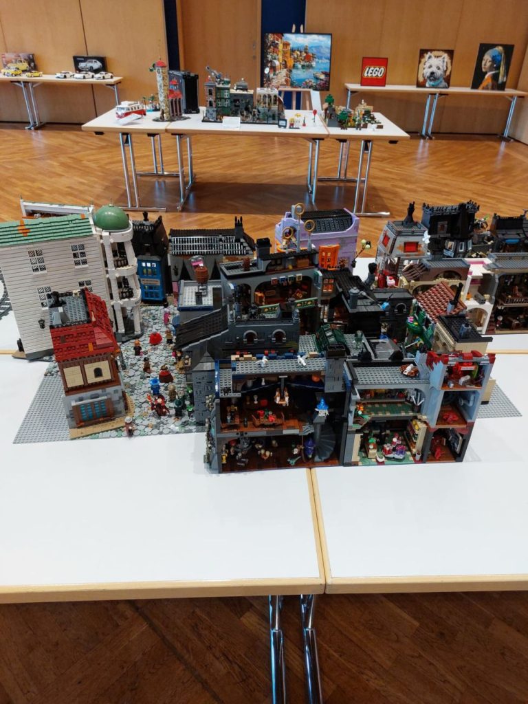 Erste LEGO-Ausstellung in Neustadt an der Waldnaab: Bilder von NEW Bricks on the Block