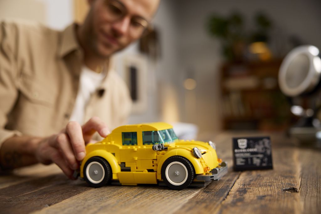 LEGO Icons 10338 Transformers Bumblebee: Erste Bilder zum Set!