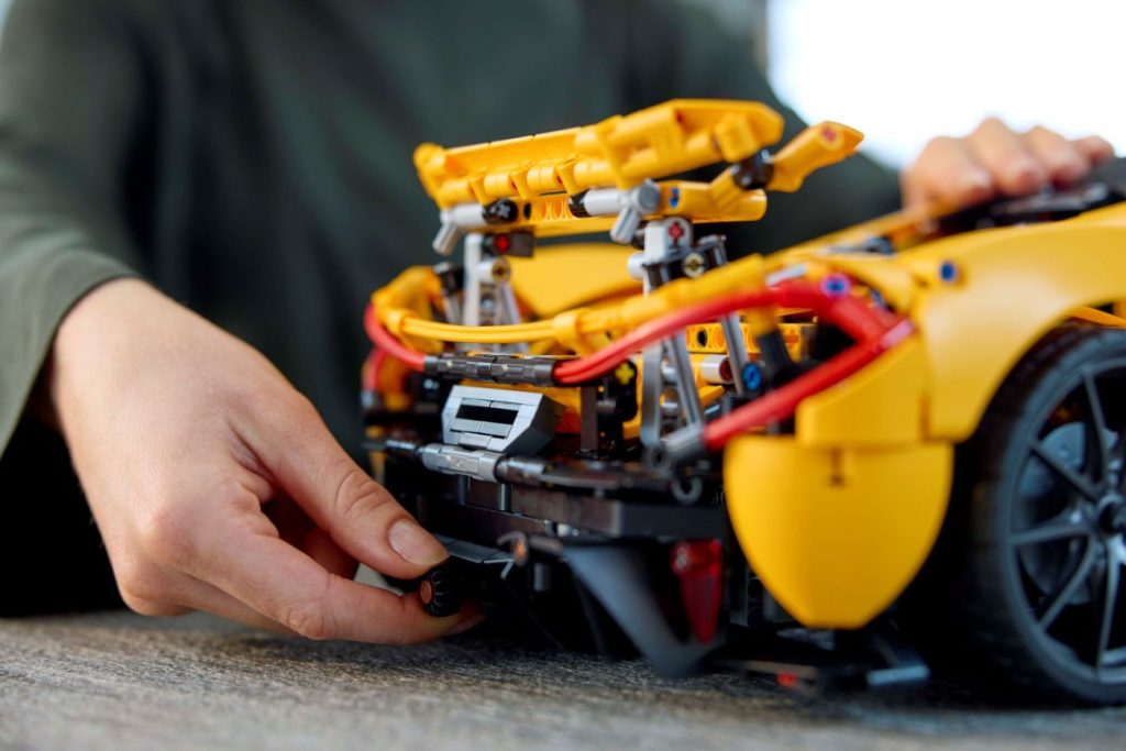 LEGO Technic 42172 McLaren P1 offiziell vorgestellt!
