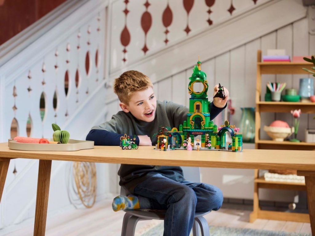 LEGO Wicked: Offizielle Bilder und Infos zu den Sets zum kommenden Film!