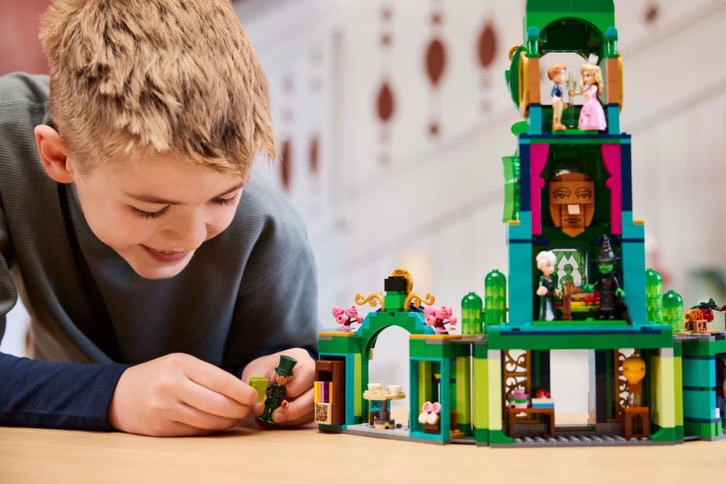 LEGO Wicked: Offizielle Bilder und Infos zu den Sets zum kommenden Film!