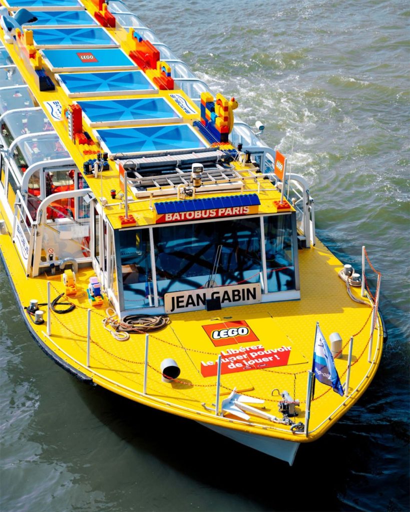 Batobus: LEGO Boot in Paris unterwegs