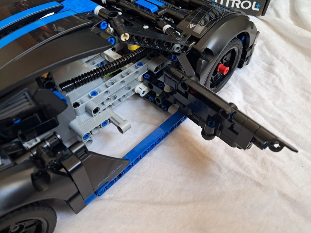 LEGO Technic 42176 Porsche GT4 e-Performance im Review