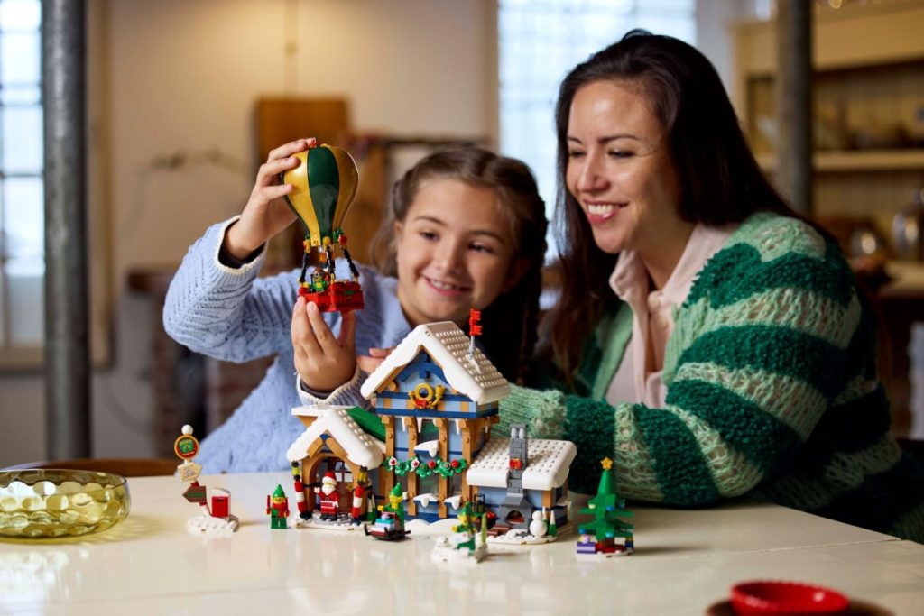 LEGO Icons 10339 Santas Post Office: Neues Winter Village Set offiziell vorgestellt!