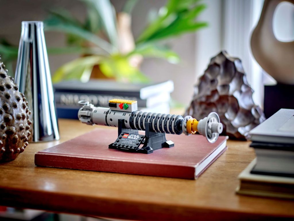 LEGO Star Wars 40730 Luke Skywalkers Lichtschwert: Gratisbeigabe zur Sail Barge offiziell vorgestellt!