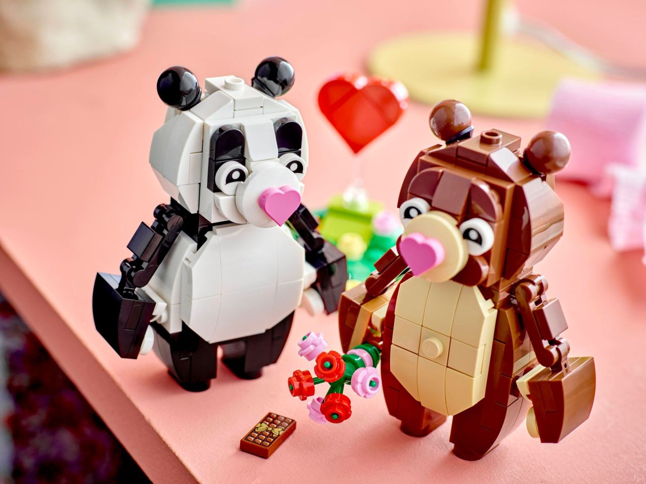 LEGO Seasonal 2025 Neuheiten: Tweety, Love Bears und Tom & Jerry Brickheadz