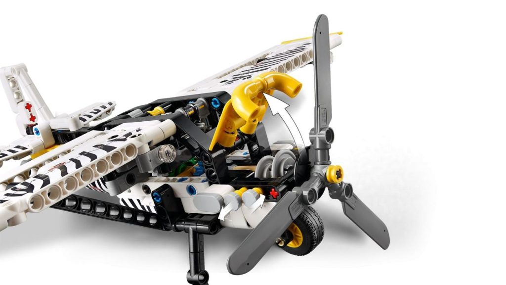 LEGO Technic 2025: Infos und Bilder zu den Neuheiten mit Ducati, Toyota Supra, Stingray & Red Bull F1