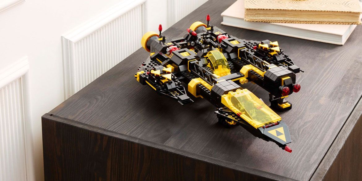 LEGO 10355 Blacktron Renegade