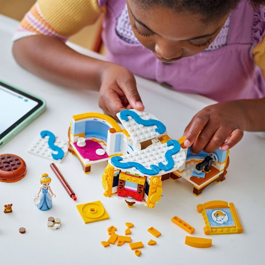 LEGO Disney 2025: Erste Bilder zu Lilo & Stitchs Beach House und weiteren Neuheiten
