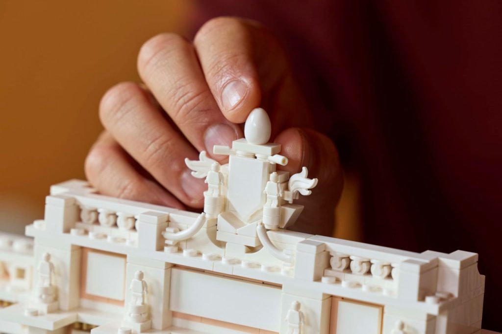 LEGO Architecture 21062 Trevi-Brunnen offiziell vorgestellt