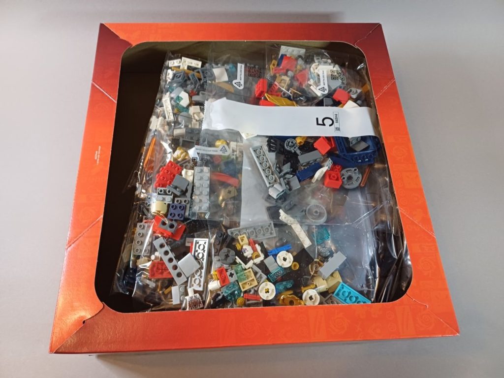 LEGO Ninjago 71834 Zanes Ultra-Kombi-Mech