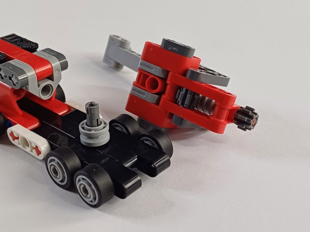 LEGO Technic Magazin 4 mit Feuerwehr-Truck und Vorschau