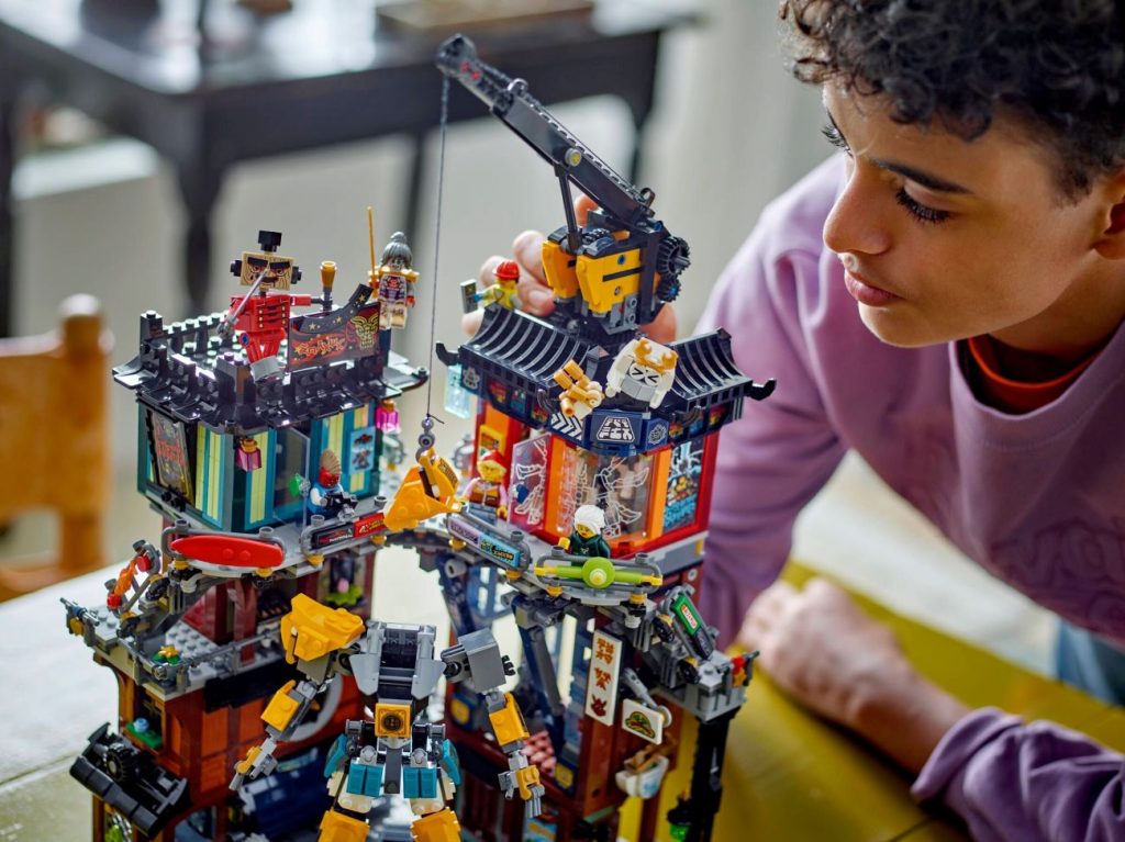 LEGO Ninjago 71837 Ninjago City Workshops offiziell vorgestellt!