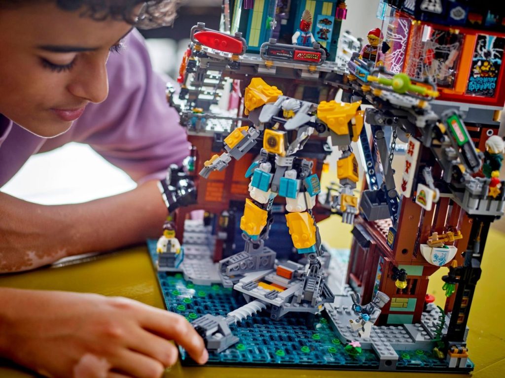 LEGO Ninjago 71837 Ninjago City Workshops offiziell vorgestellt!