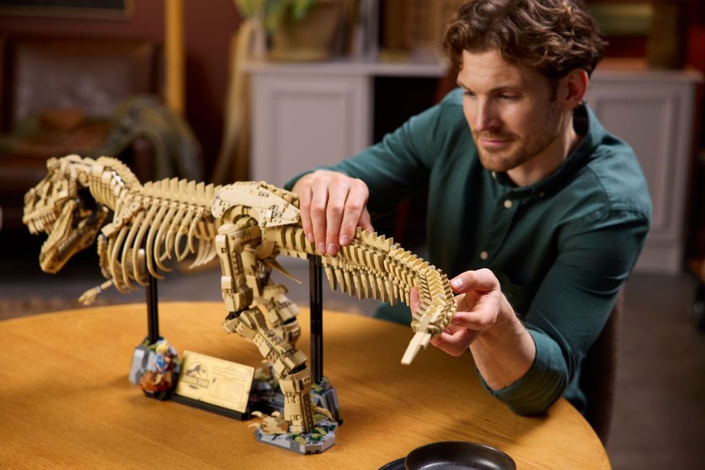 LEGO 76968 Jurassic World: 1-Meter-T-Rex Skelett kommt