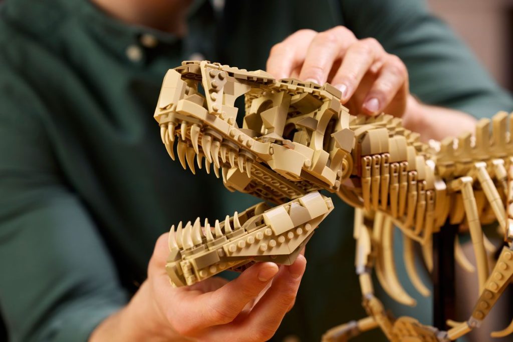 LEGO 76968 Jurassic World: 1-Meter-T-Rex Skelett kommt
