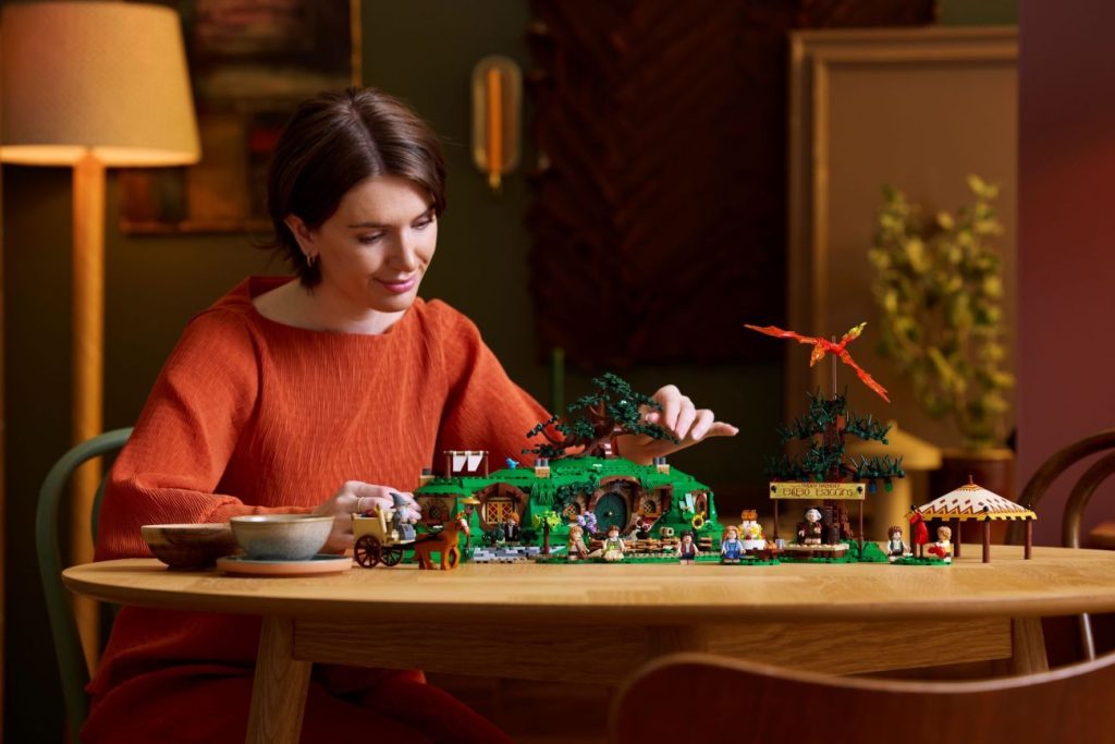 LEGO Icons 10354 Der Herr der Ringe: Das Auenland offiziell vorgestellt!