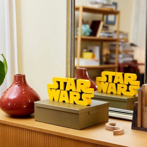 LEGO Star Wars Neuheiten im Mai: Erste Bilder von Star Wars Logo & Kylo Ren Helm