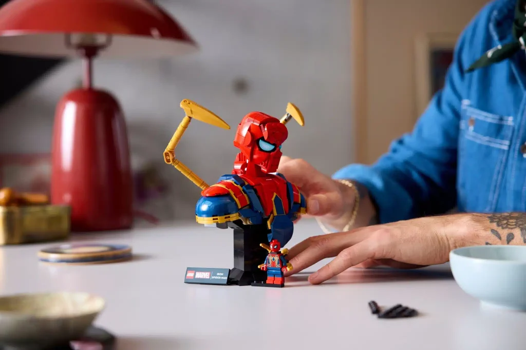 LEGO Marvel 76326 Iron Spider-Man Büste offiziell vorgestellt
