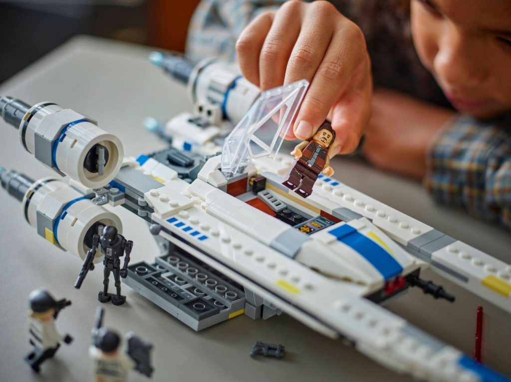LEGO Star Wars Neuheiten im Mai 2025 offiziell vorgestellt mit Helmen, Chopper & U-Wing