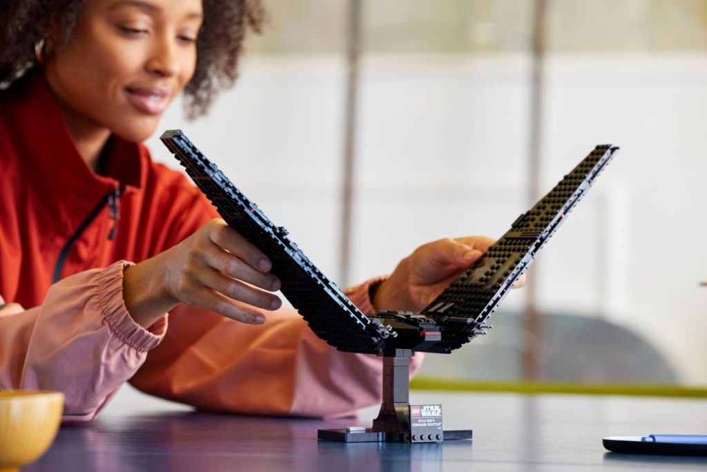 LEGO Star Wars Neuheiten im Mai 2025 offiziell vorgestellt mit Helmen, Chopper & U-Wing