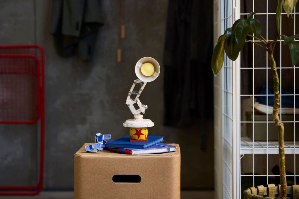 LEGO Ideas 21357 Disney Pixar Luxo