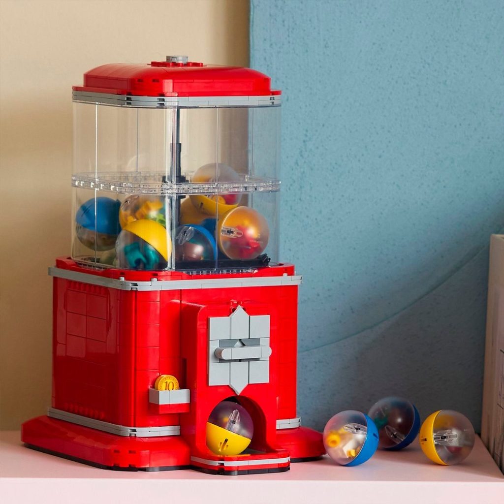 LEGO Ideas 21358 The Prize Machine