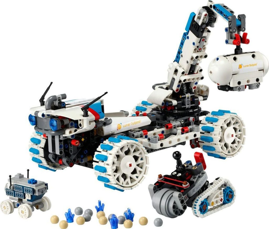 LEGO Technic 42211 Lunar Outpost Mond Rover