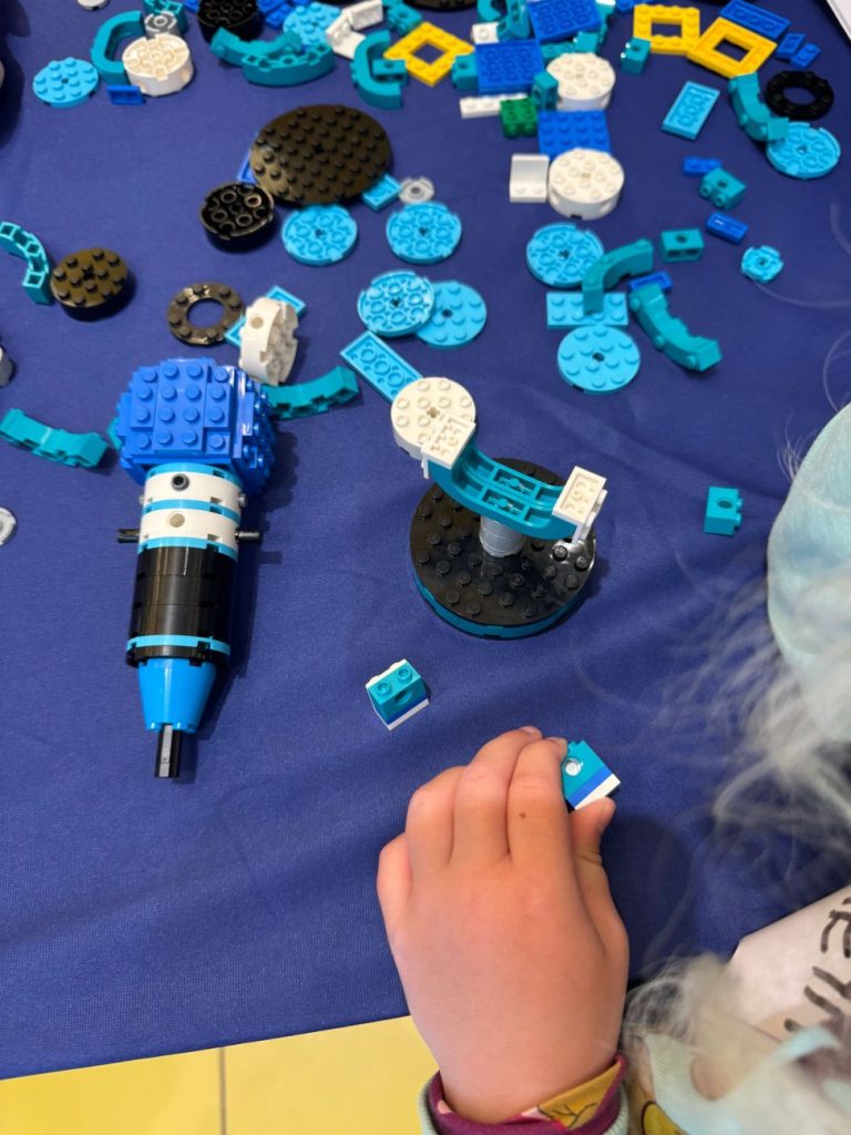 Creativity Workshop im LEGO Store Hamburg: Bauen vor Ladenöffnung