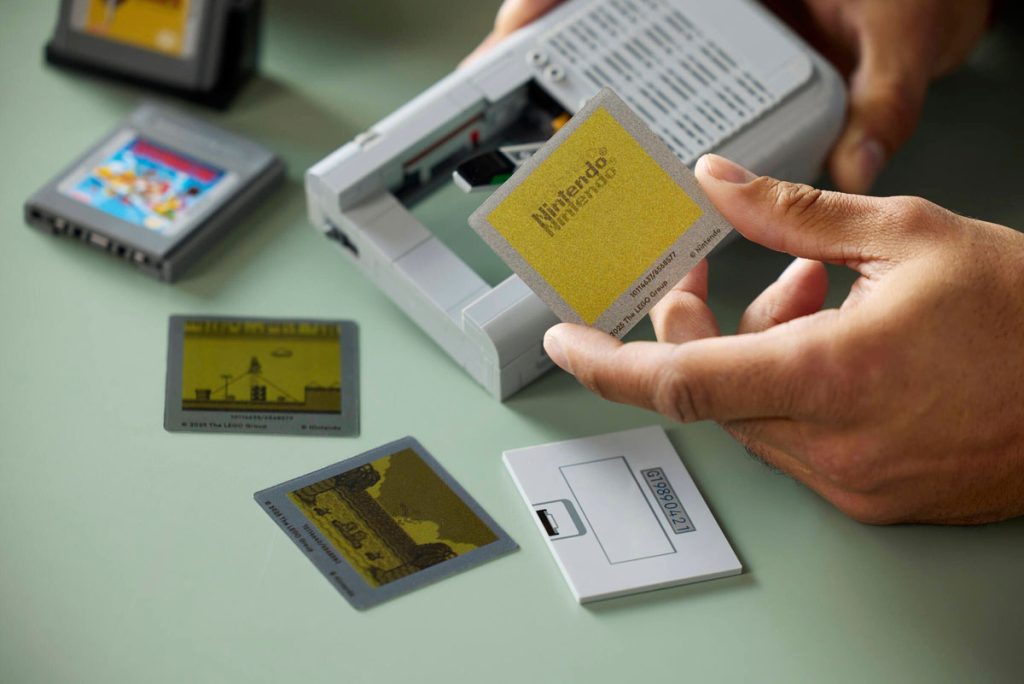 LEGO Super Mario 72046 Game Boy mit zwei Spielen ab Oktober