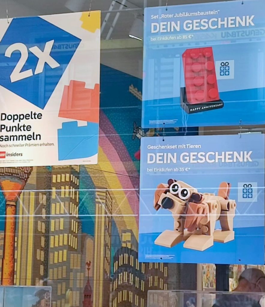 LEGO Store Düsseldorf feiert