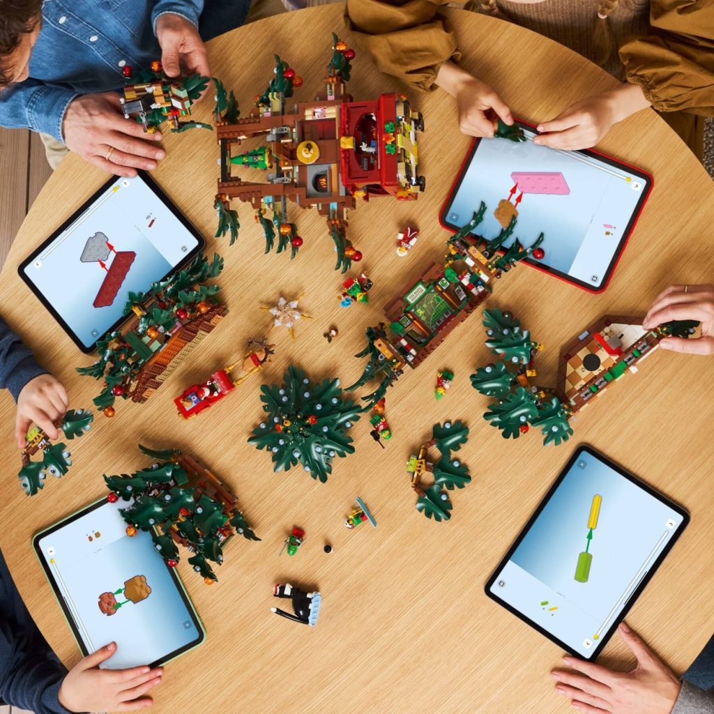 LEGO Icons 10361 Weihnachtsexpress mit 3D-Modell & Family Christmas Tree offiziell vorgestellt!