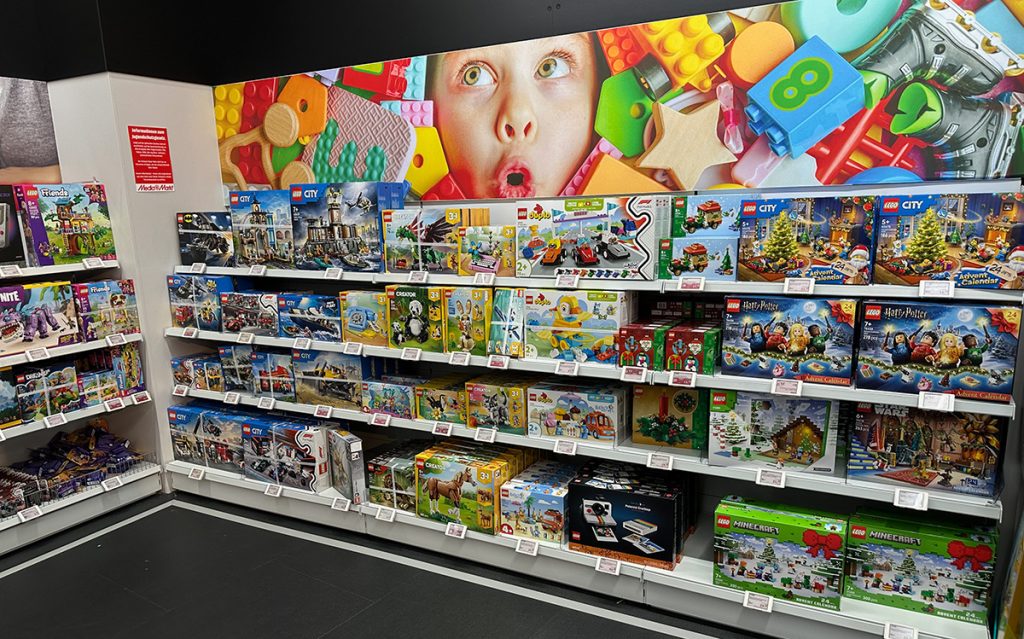 Nicht nur für Weihnachten: LEGO Sets bei Media Markt.