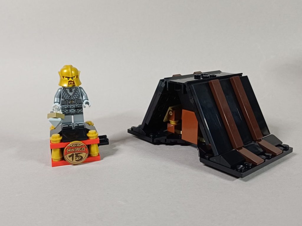 LEGO Ninjago Legacy 71858: 15-jähriges Jubiläum der Vier-Waffen-Schmiede