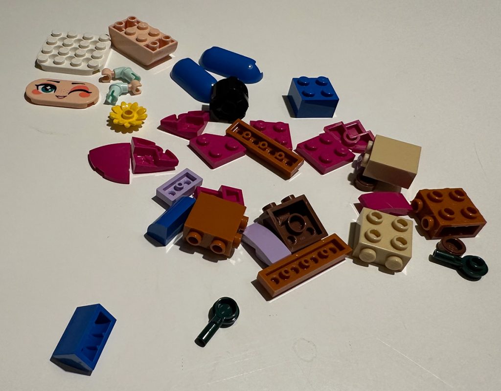 LEGO Disney 43284 Mini Anna & Elsa